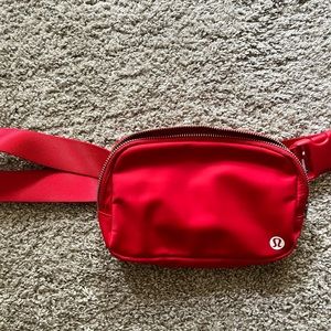 Lululemon Fanny pack